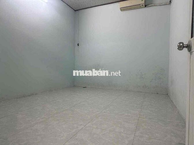 Mặt tiền Nguyễn Văn Trỗi Hiệp Thành 1 trệt 1 lửng 7x23m sẵn máy lạnh