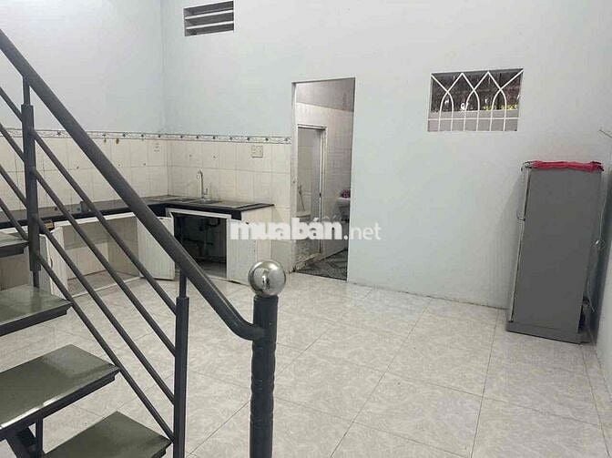 Mặt tiền Nguyễn Văn Trỗi Hiệp Thành 1 trệt 1 lửng 7x23m sẵn máy lạnh