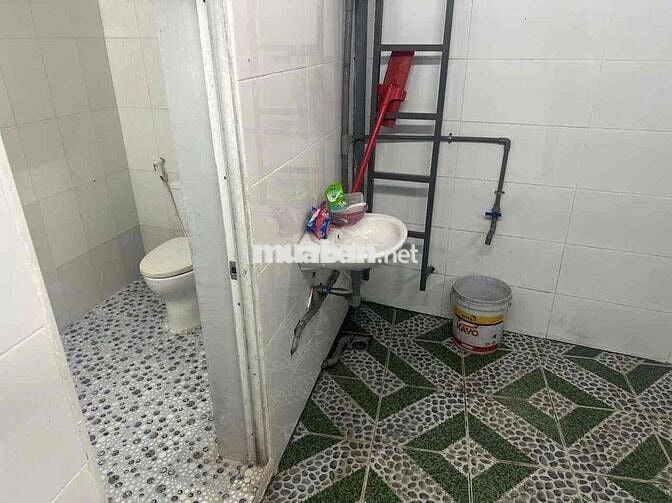 Mặt tiền Nguyễn Văn Trỗi Hiệp Thành 1 trệt 1 lửng 7x23m sẵn máy lạnh