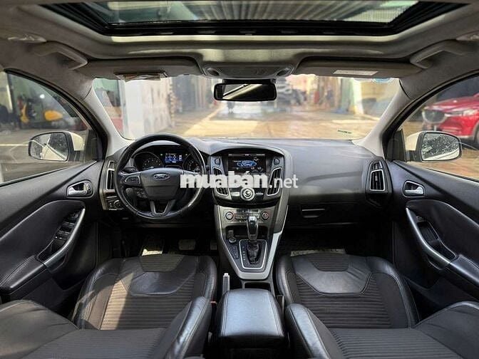 Ford Focus 2015 S 1.5 Ecoboost,Hatchback,màu trắng