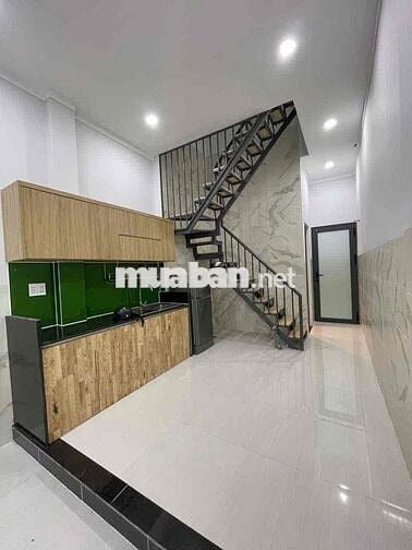 Nhà Chánh Mỹ 1 trệt 1 lầu 3 phòng Ngủ Sẵn máy lạnh , nước nóng