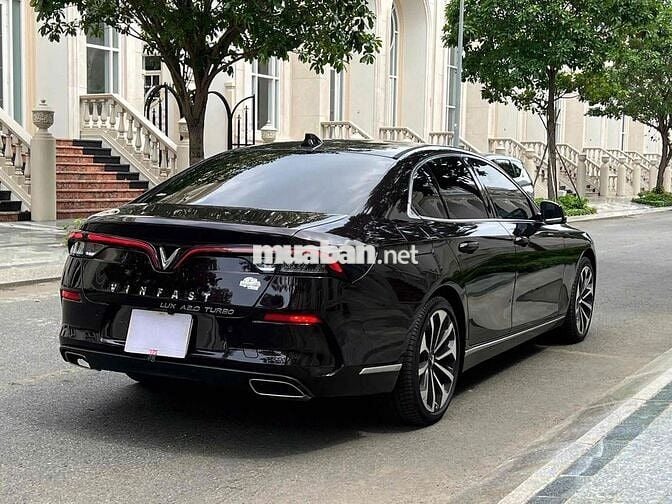 Vinfast Lux A 2.0 Premium 2019 - XHĐ cty