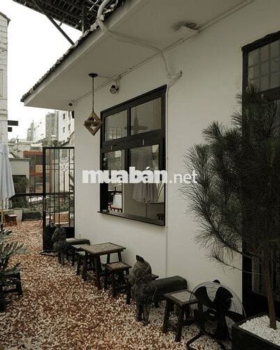 CHO THUÊ BIỆT THỰ SÂN VƯỜN NGUYỄN BỈNH KHIÊM Q1, DT 7x20M, TRỆT 2 LẦU