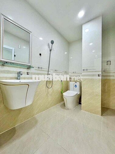 Cho thuê căn hộ dịch vụ full nội thất ban công, giá rẻ