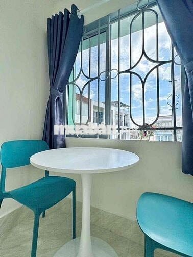 Cho thuê căn hộ dịch vụ full nội thất ban công, giá rẻ