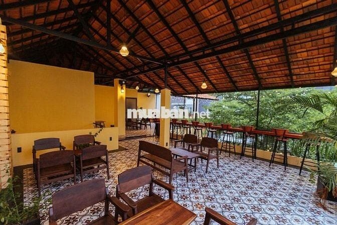 CHO THUÊ BIỆT THỰ GÓC 2MT NGUYỄN THÀNH Ý Q1 – DT 18x15M, TRỆT 1 LẦU