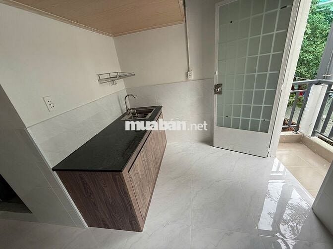 Cho Thuê Phòng Mới xây Q10 gần Ngô Gia Tự, BVien Hòa Hảo, ĐH Kinh Tế