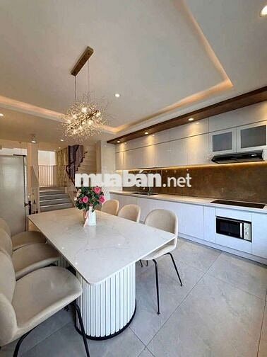 Siêu phẩm Full nội thất P12 GV