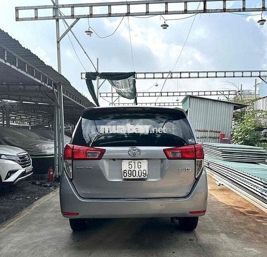 Toyota Innova 2.0E 2018 - 118,000km