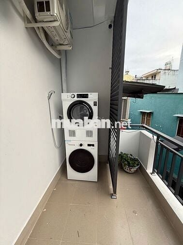 Cho Thuê Phòng Mới xây Q10 gần Ngô Gia Tự, BVien Hòa Hảo, ĐH Kinh Tế