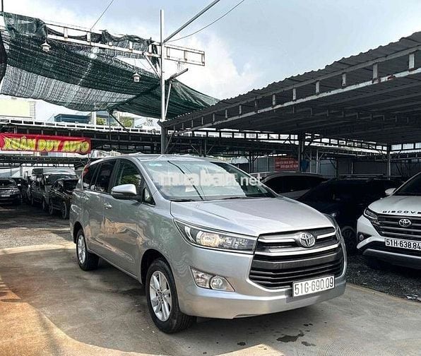 Toyota Innova 2.0E 2018 - 118,000km
