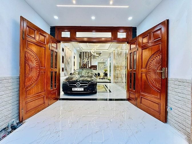 NHÀ 3LẦU MỚI HXH ĐƯỜNG SỐ 8 , PHƯỜNG 11, QUẬN - GV