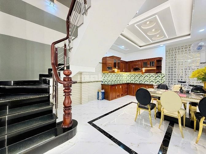 NHÀ 3LẦU MỚI HXH ĐƯỜNG SỐ 8 , PHƯỜNG 11, QUẬN - GV