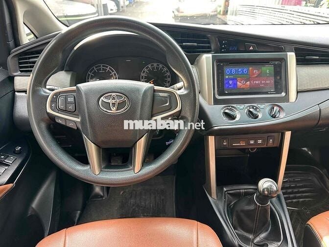 Toyota Innova 2.0E 2018 - 118,000km
