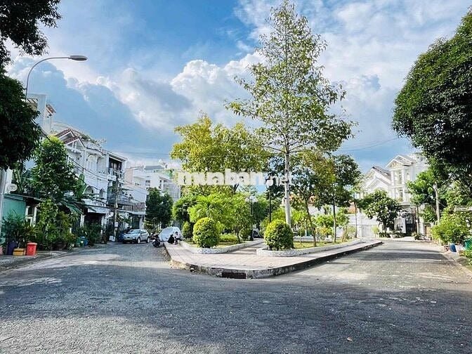 Bán nhanh lô đất xe hơi vào nhà KDC HIM LAM, đường 2, P. Trường Thọ