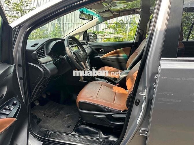 Toyota Innova 2.0E 2018 - 118,000km