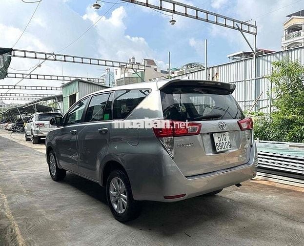 Toyota Innova 2.0E 2018 - 118,000km