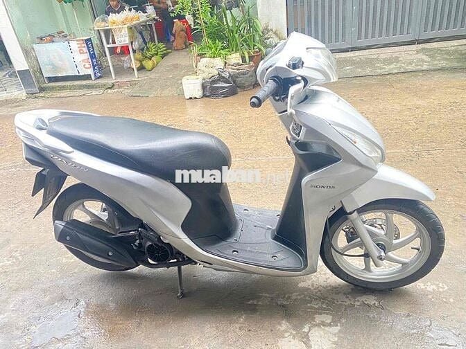 Vision 2015 xe đẹp máy zin êm đúng chủ chỉ 16tr