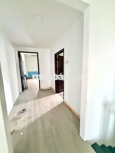 Mặt bằng 3 lầu đường Trần Hoàng Na chỉ 20 triệu