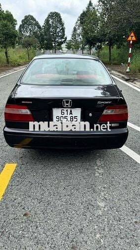 Nissan Bluebird 1995 - 123 km