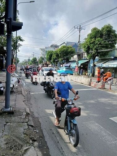 Cửa hàng mt đương LÊ VĂN KHƯƠNG dt 11×45