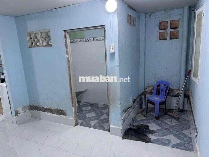 CHO THUÊ NHÀ MẶT TIỀN HOA BẰNG,TÂN PHÚ(TRỆT,GÁC,2 PHÒNG NGỦ