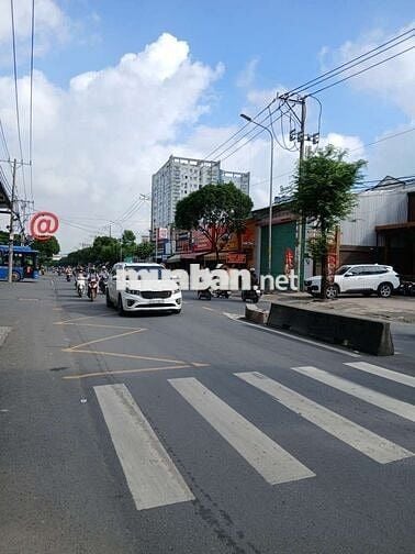 Cửa hàng mt đương LÊ VĂN KHƯƠNG dt 11×45