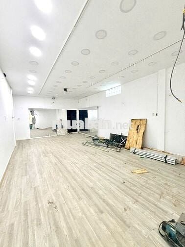 Mặt bằng 3 lầu đường Trần Hoàng Na chỉ 20 triệu