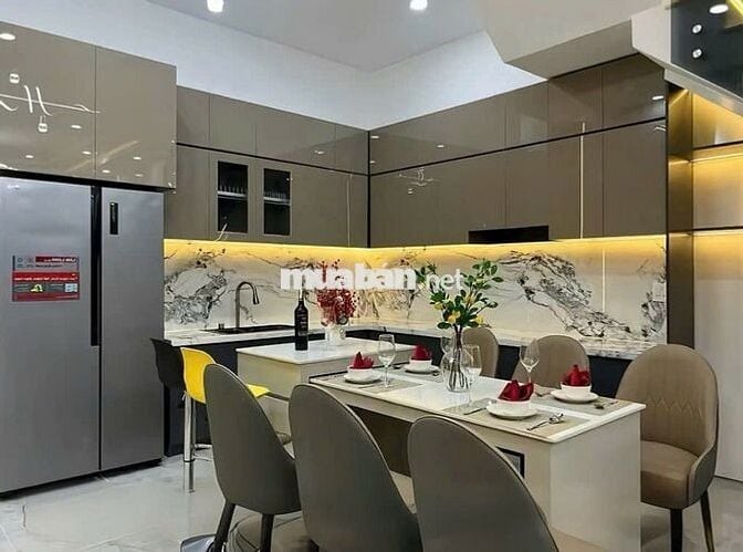 Nhà 3 tầng ngay chợ Tân Hiệp chỉ 1990