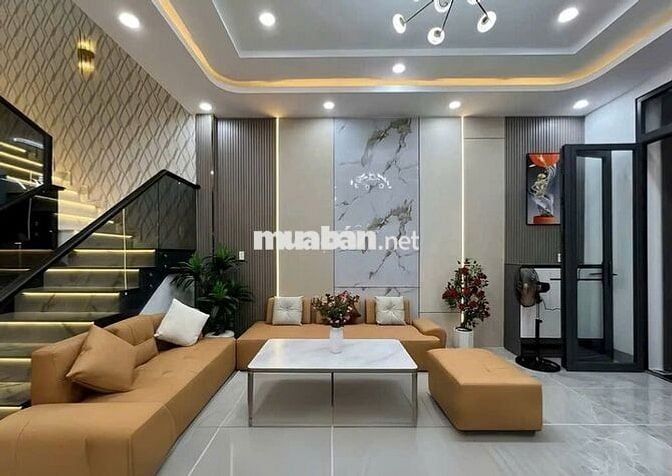 Nhà 3 tầng ngay chợ Tân Hiệp chỉ 1990