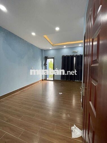 Nhà1 trệt 2 lầu đường hương lộ 80 Bình Hưng Hòa B bình tân