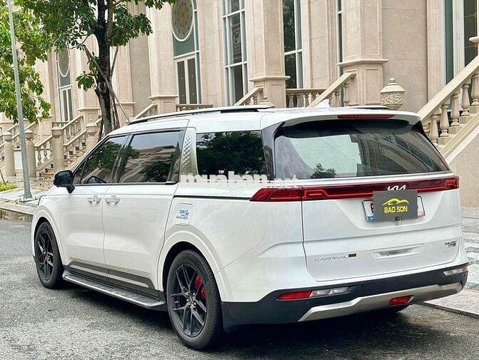 kia carrnival đồ chơi 450 triệu 2022