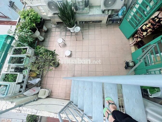 HẺM 3.5M DT NGANG 4.5 DÀI 9.2 M 5 TẤM CÓ 4 TÊ Q4