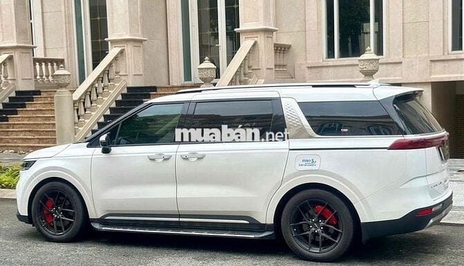 kia carrnival đồ chơi 450 triệu 2022