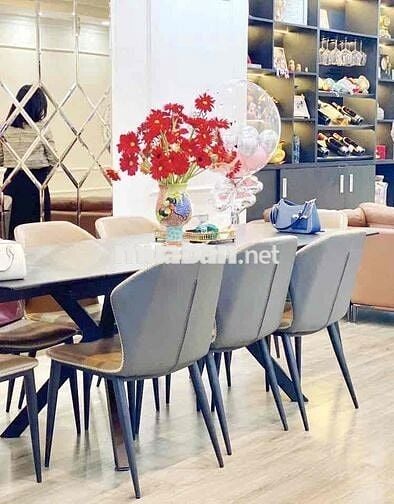 CĂN HỘ 3pn Giảng Võ, Ba Đình giá 9,5 tỷ