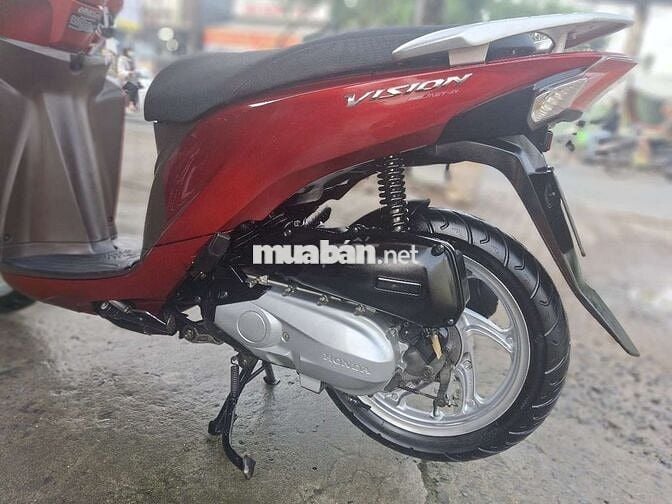 Honda vision . Đk 2018. Bstp  cà vẹt đầy đủ