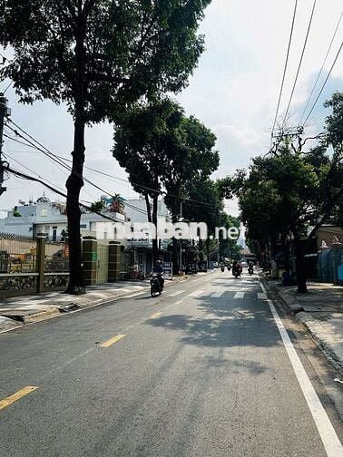 HIẾM! BÁN NHANH NHÀ MẶT TIỀN LINH TRUNG-330M2 CÔNG NHẬN ĐỦ,NGANG 7.2M