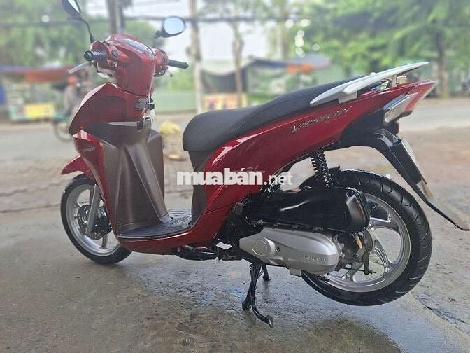 Honda vision . Đk 2018. Bstp  cà vẹt đầy đủ