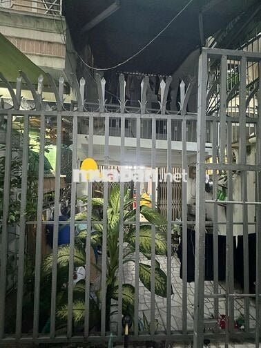 QUẬN 4 - NHÀ CÁCH MẶT TIỀN ĐOÀN VĂN BƠ 10M - 36.8m2 - 2TẦNG - 3 TỶ5