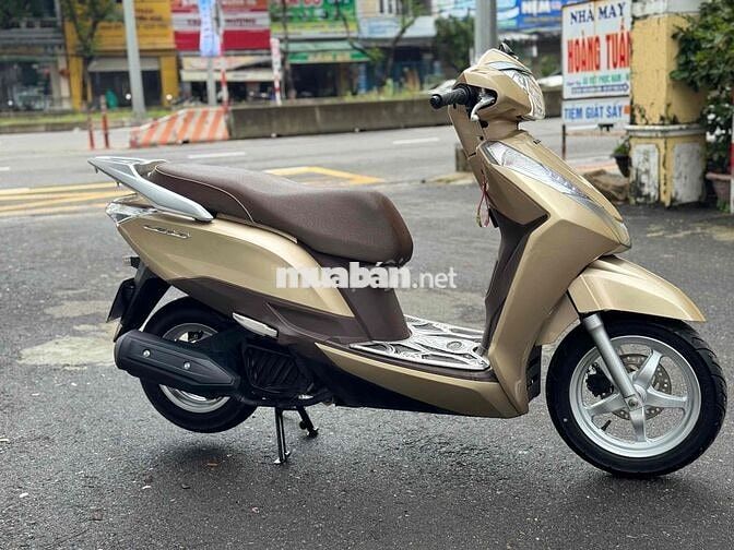 Lead 2016 máy rin chất. Tất cả các chi tren xe đep