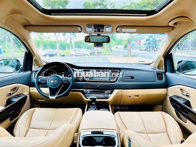Kia Sedona 2020 3.3 GAT Premium - 42,000 km cọp.