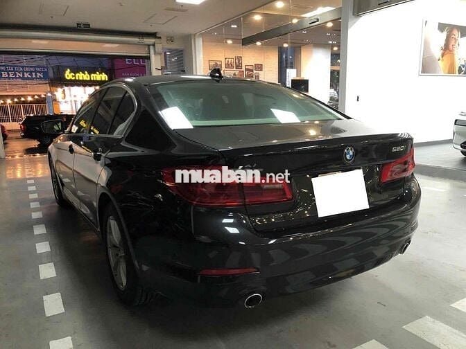 BMW 520I 2018 odo 32.000km