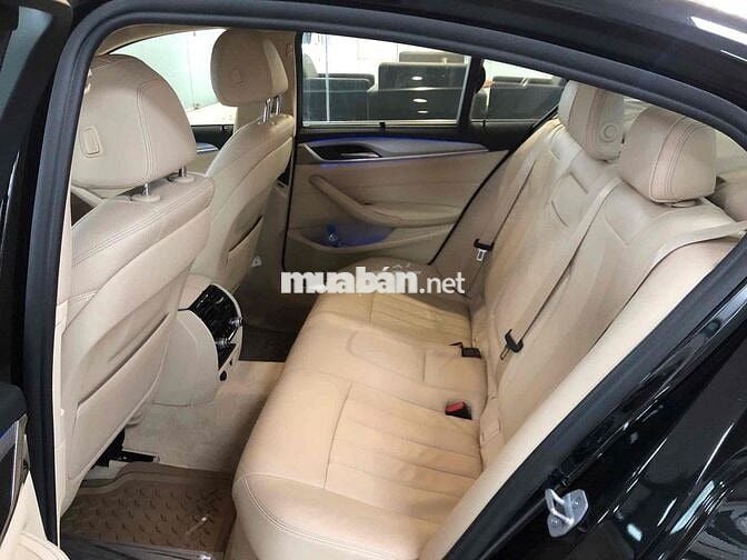 BMW 520I 2018 odo 32.000km