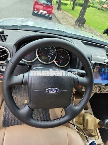 Everet máy xăng 5 chổ