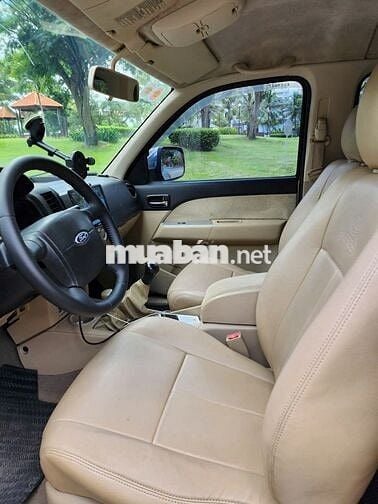 Everet máy xăng 5 chổ