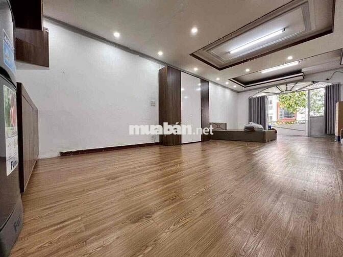 Cho Thuê Căn Hộ Studio Ban Công Rộng Thoáng Full NT Nguyễn Chí ThanhQ5