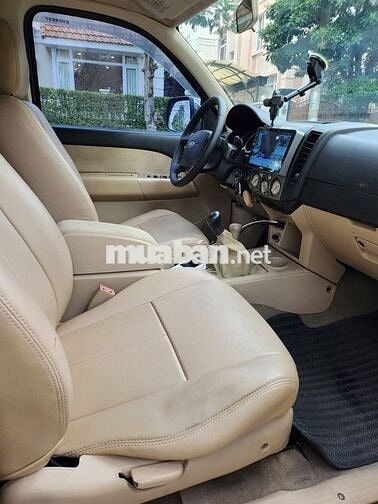 Everet máy xăng 5 chổ