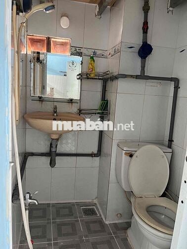 phòng trọ 20m2 đường đoàn văn bơ Quận 4