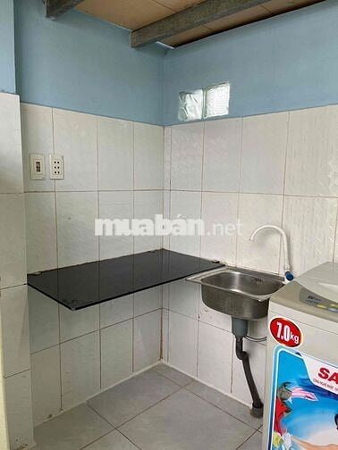 phòng trọ 20m2 đường đoàn văn bơ Quận 4