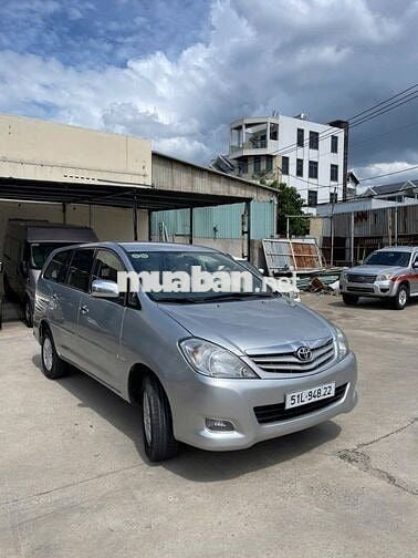 Toyota Innova 2009 G - 152000 km
